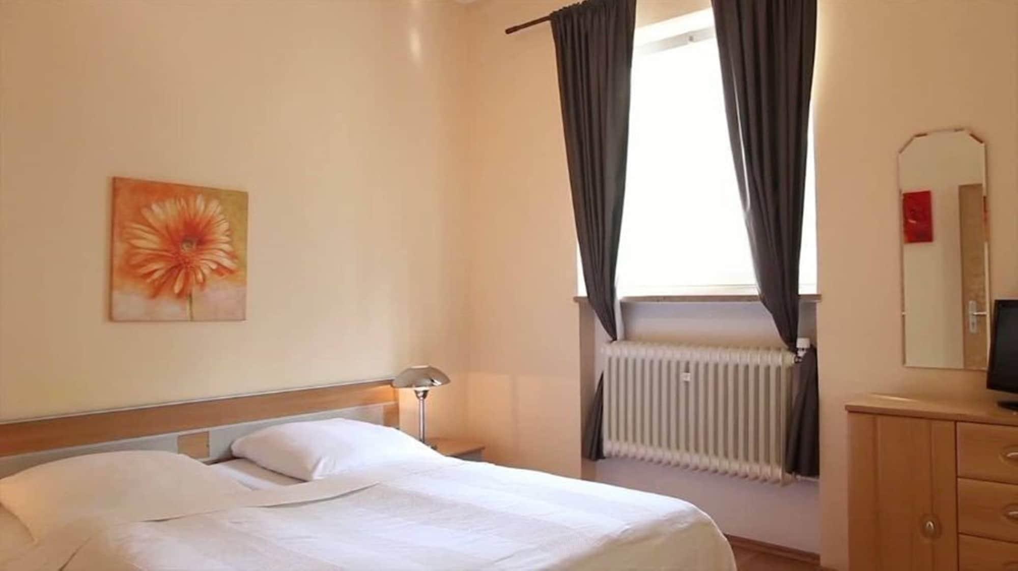 Hotel Sendlinger Tor Munich Exterior photo